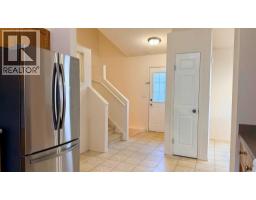 4pc Bathroom - 7302 104a Street, Grande Prairie, AB T8W2N7 Photo 9