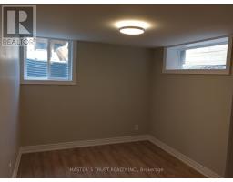 Lowunit - 246 Lippincott Street, Toronto, ON M5S2P5 Photo 7