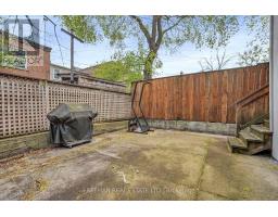 12 Arlington Avenue, Toronto, ON M6G3K8 Photo 43