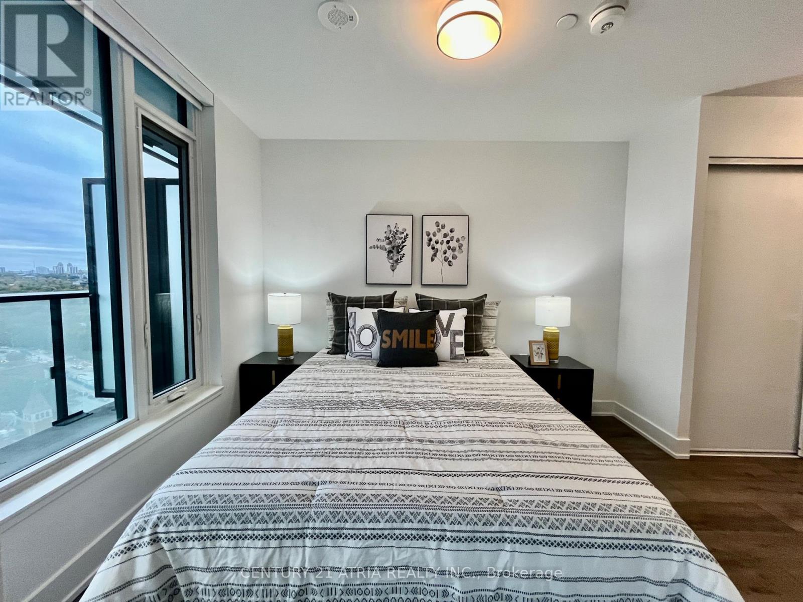 #1608 575 BLOOR STREET E - 12