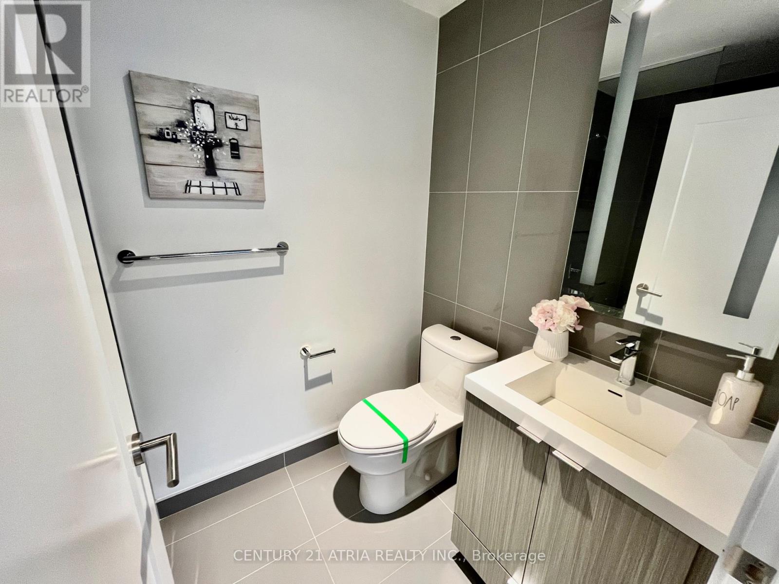 1608- 575 Bloor Street East, Toronto, ON photo 3