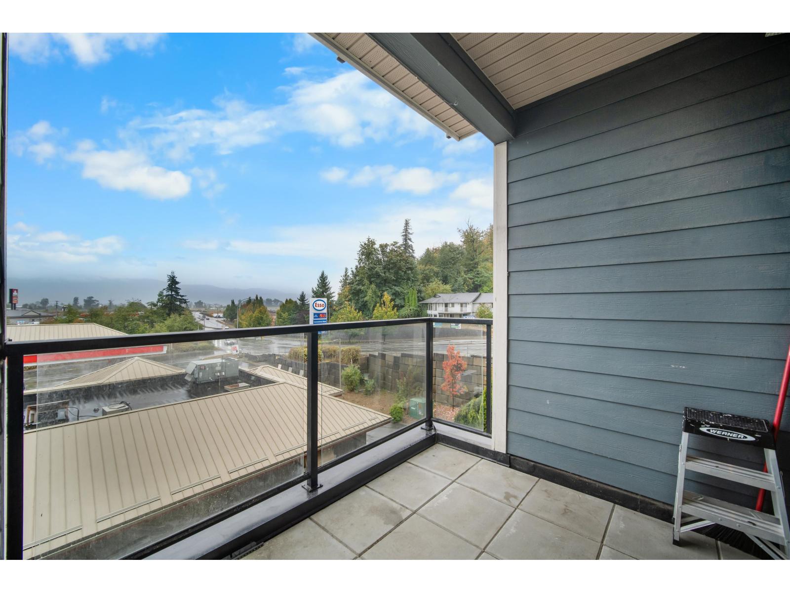 Photo of 111 2242 WHATCOM ROAD 21