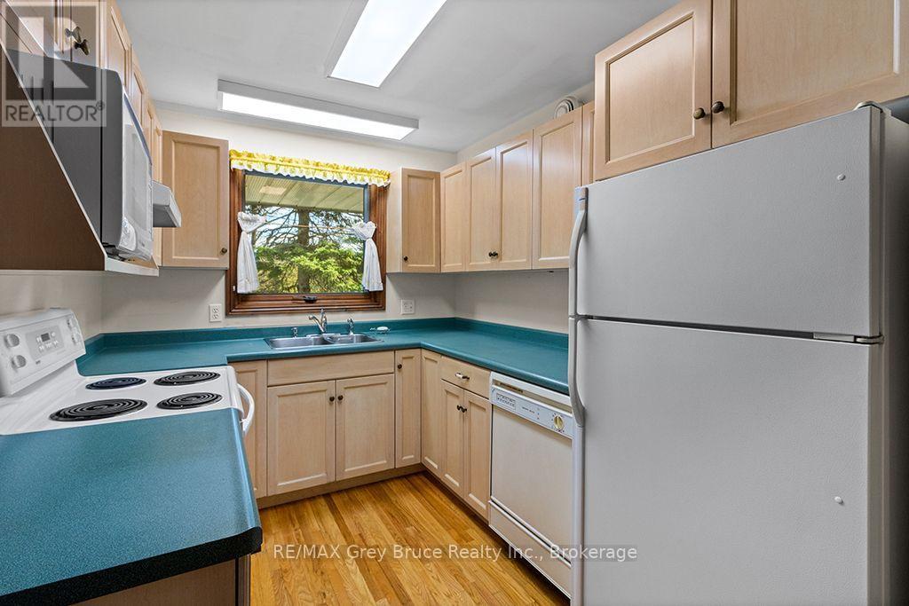 840 MCNAUGHTON STREET - 18