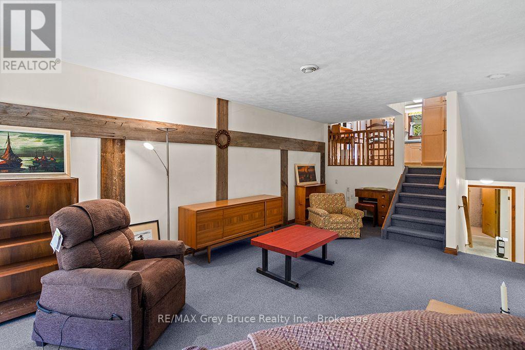 840 MCNAUGHTON STREET - 35