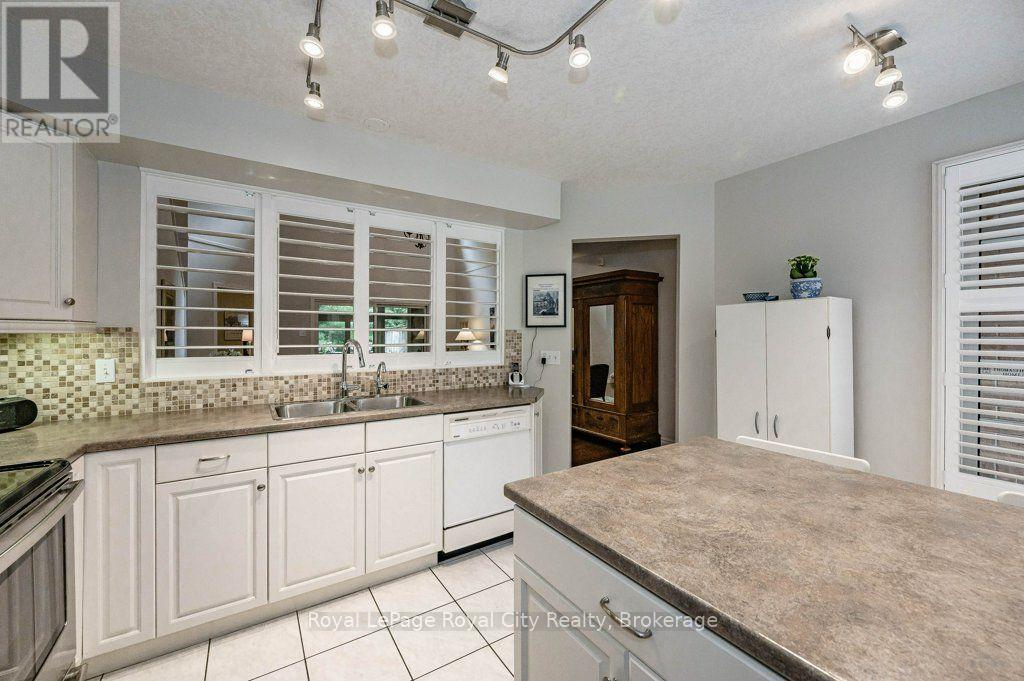 #16 784 GORDON STREET - Image 12
