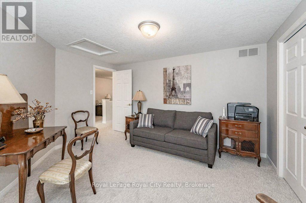 #16 784 GORDON STREET - 31