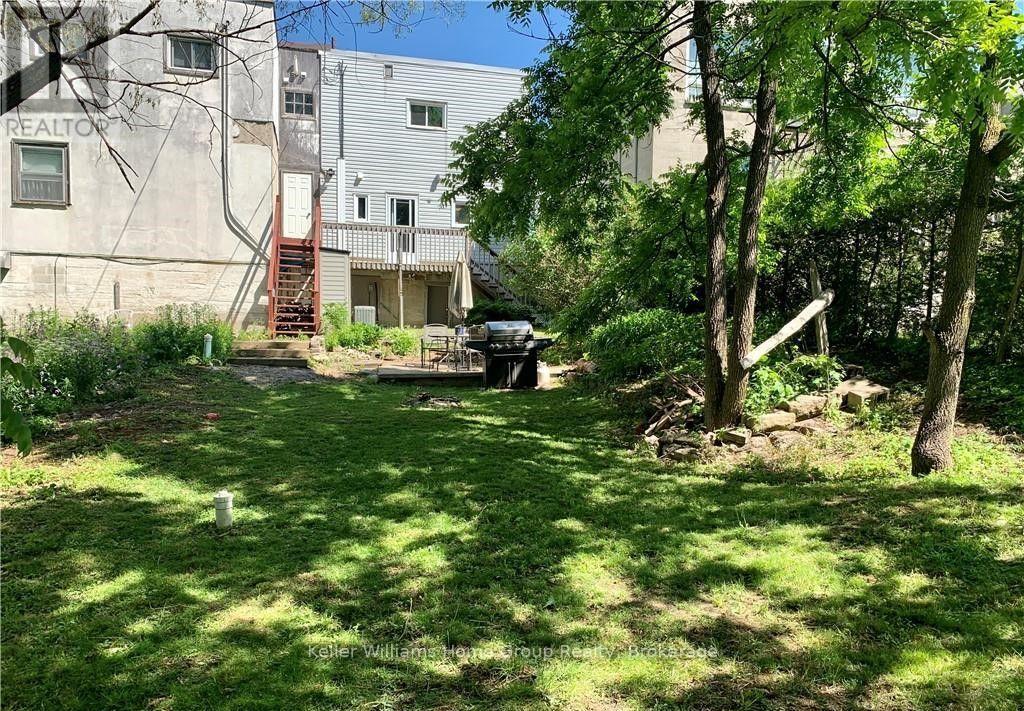 265 10th Street — photo 11