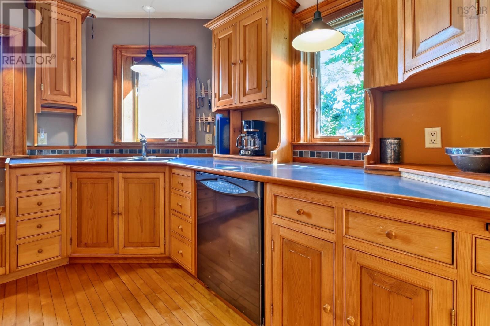 22 Macken Road - Image 17