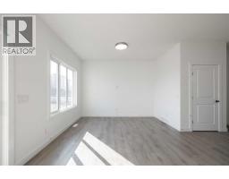 312 Edgefield Close - photo 4