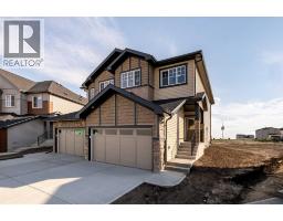 312 Edgefield Close - photo 1