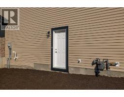 312 Edgefield Close - photo 2