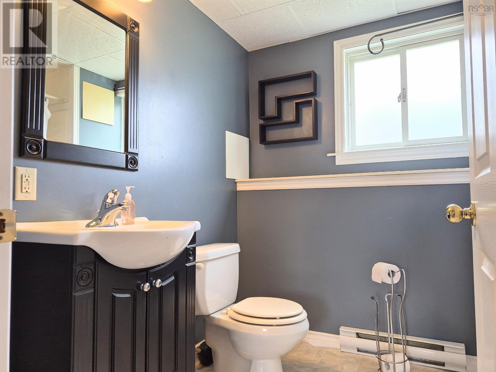 48 Townshend Avenue - Image 36