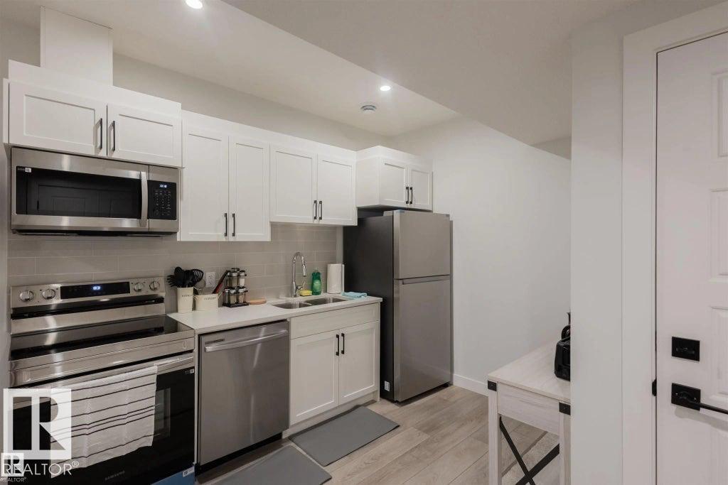 22519 88 AV NW - Image 17