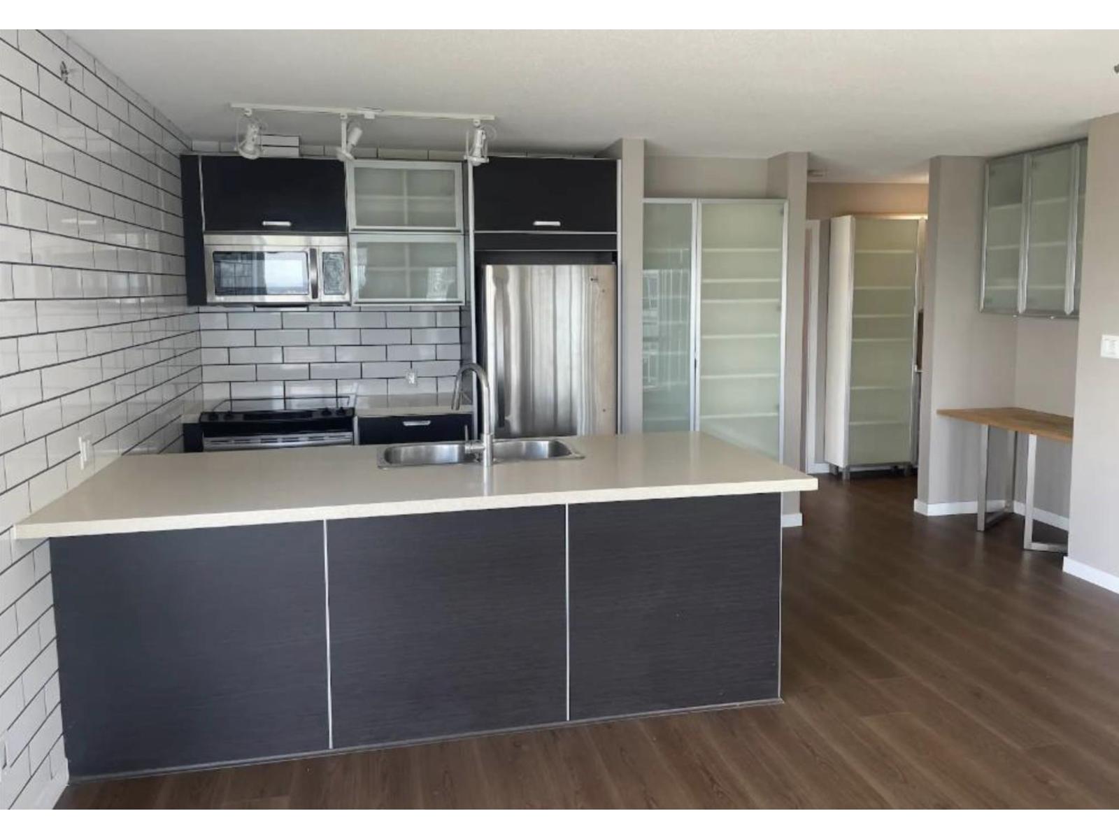 3404 13688 100 AVE, Surrey
