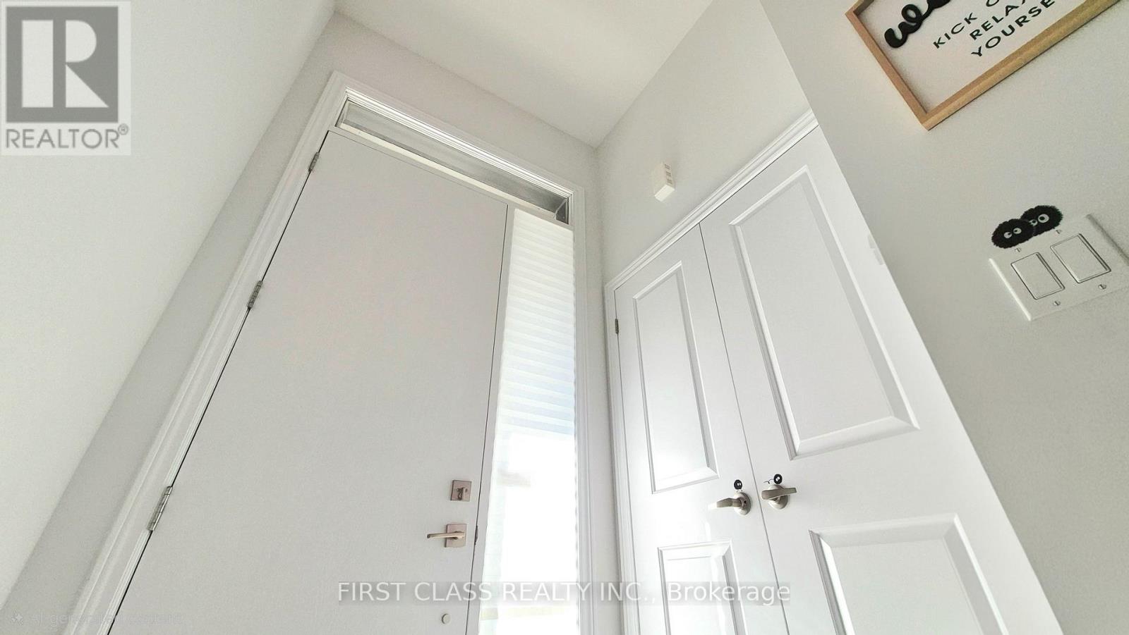 52 Sorbara Way, Whitby, ON photo 10