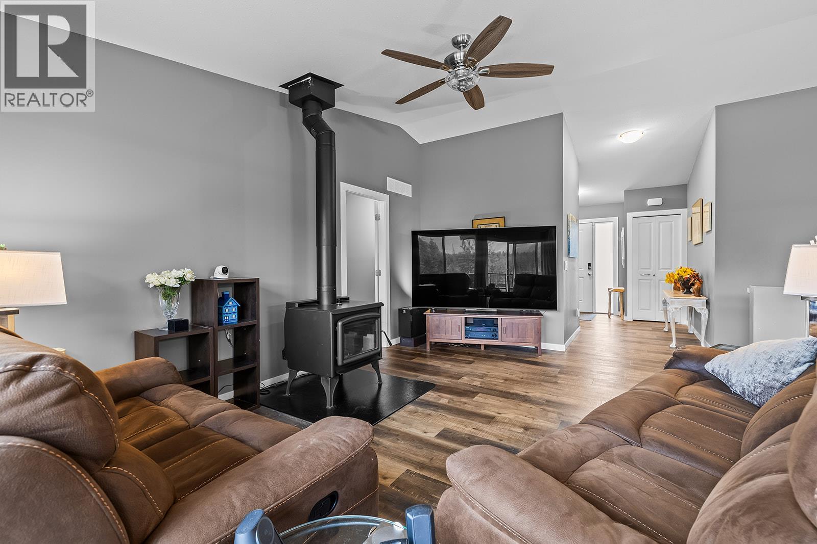 7151 Dunwaters Road - 8