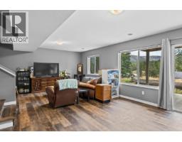 7151 Dunwaters Road, Kelowna, BC V1Z3W5 Photo 30