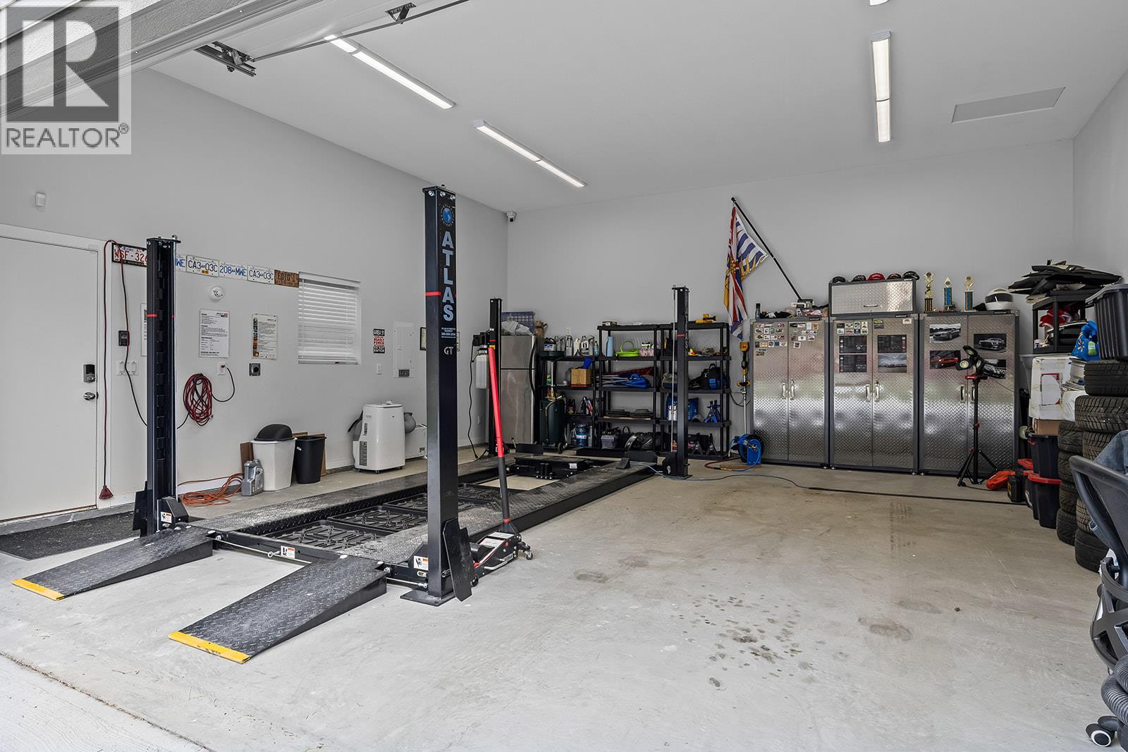  7151 Dunwaters Road, Kelowna