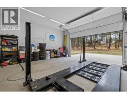 7151 Dunwaters Road, Kelowna, BC V1Z3W5 Photo 39