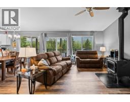 7151 Dunwaters Road, Kelowna, BC V1Z3W5 Photo 15