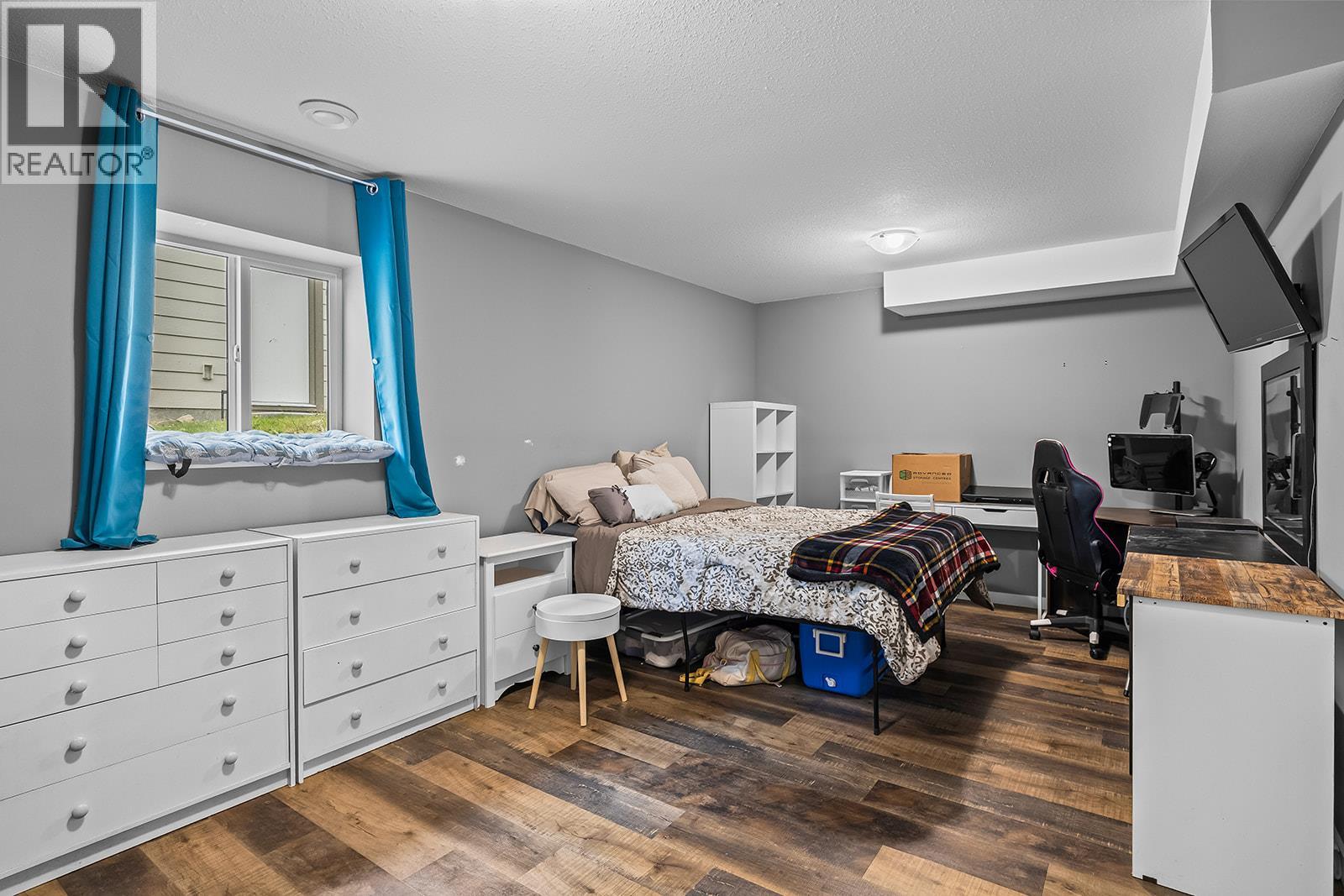 7151 Dunwaters Road - 37