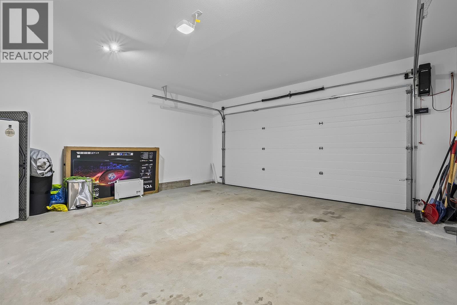 7151 Dunwaters Road - 22