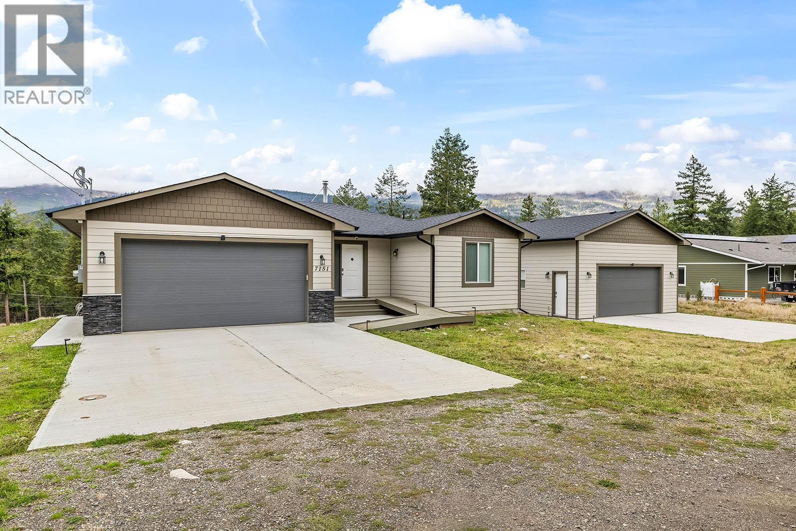 7151 Dunwaters Road - 56