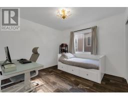 Bedroom 2 - 247 Diana Drive, Orillia, ON L3V8J8 Photo 10