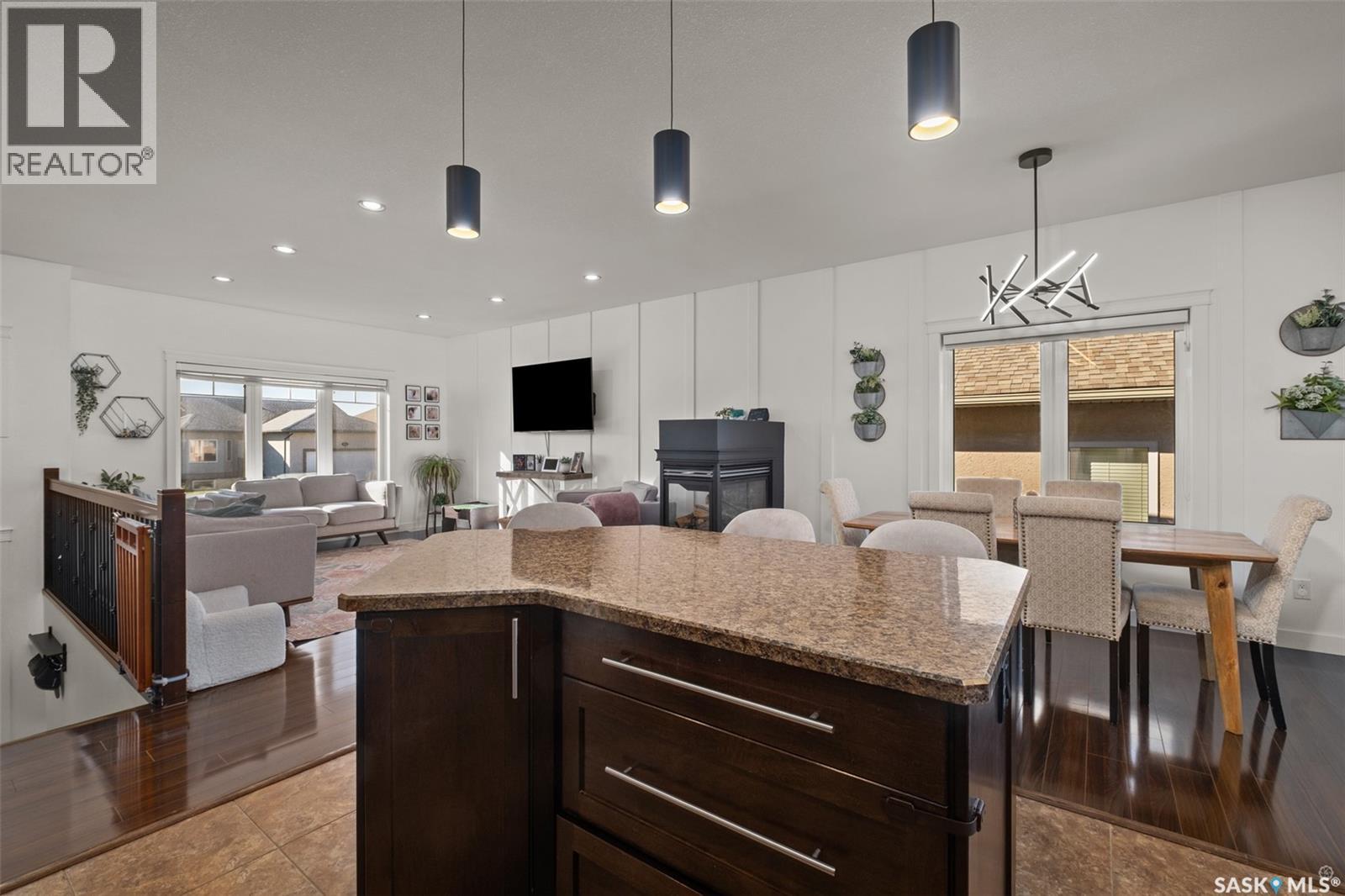52 Coombe DRIVE - 12