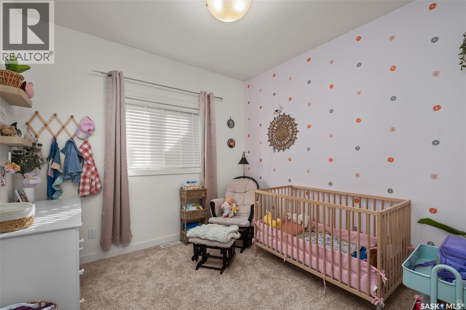 52 Coombe DRIVE - 19