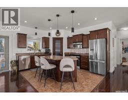 Family room - 52 Coombe Drive, Prince Albert, SK S6X0A9 Photo 9