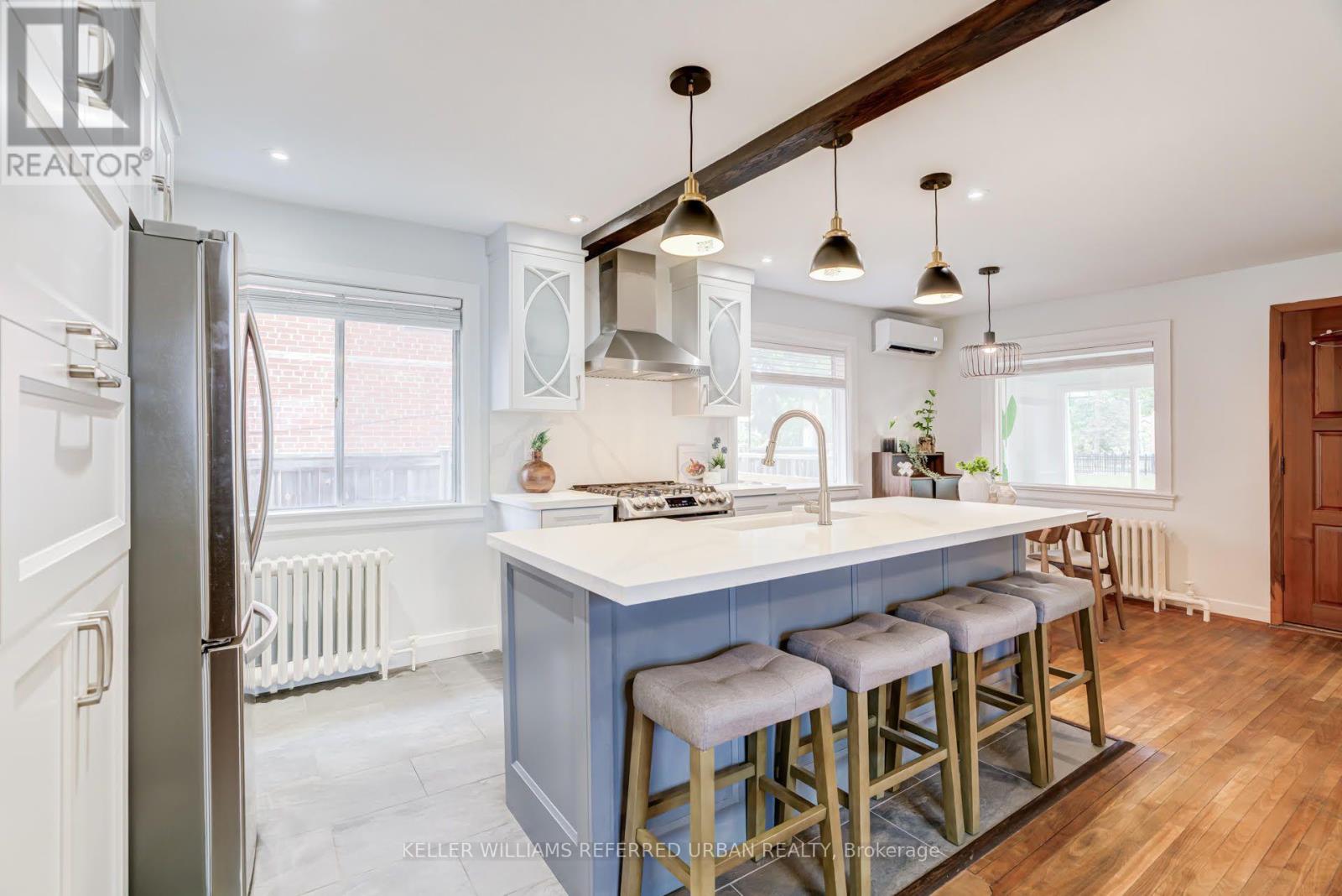 22 Long Branch Avenue, Toronto, ON photo 15