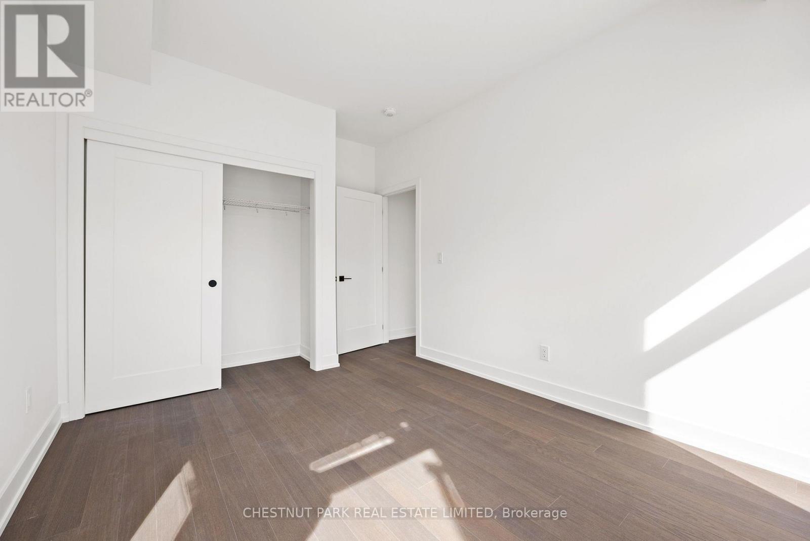 20 Lou Parsons Way — photo 27