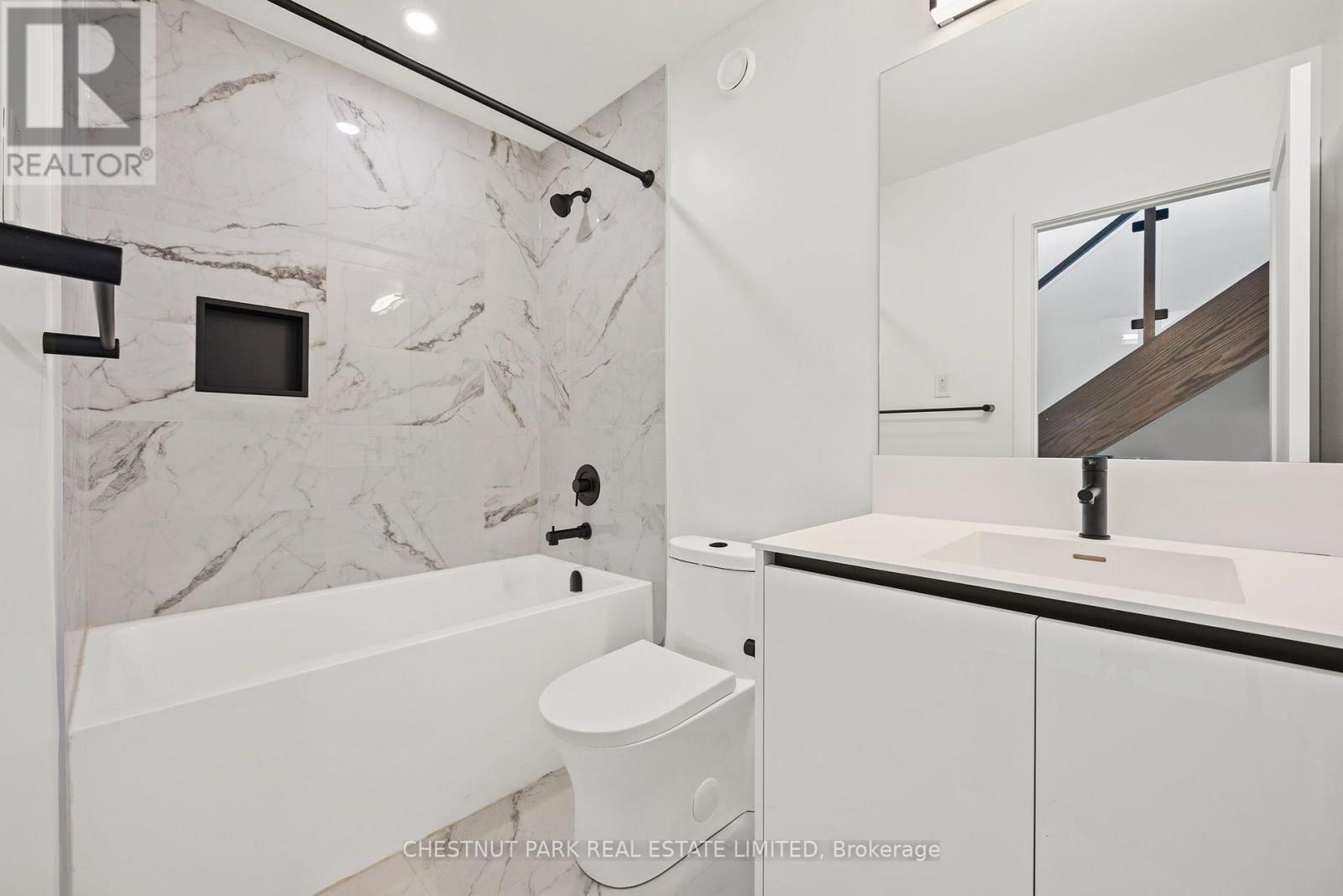 20 Lou Parsons Way — photo 28