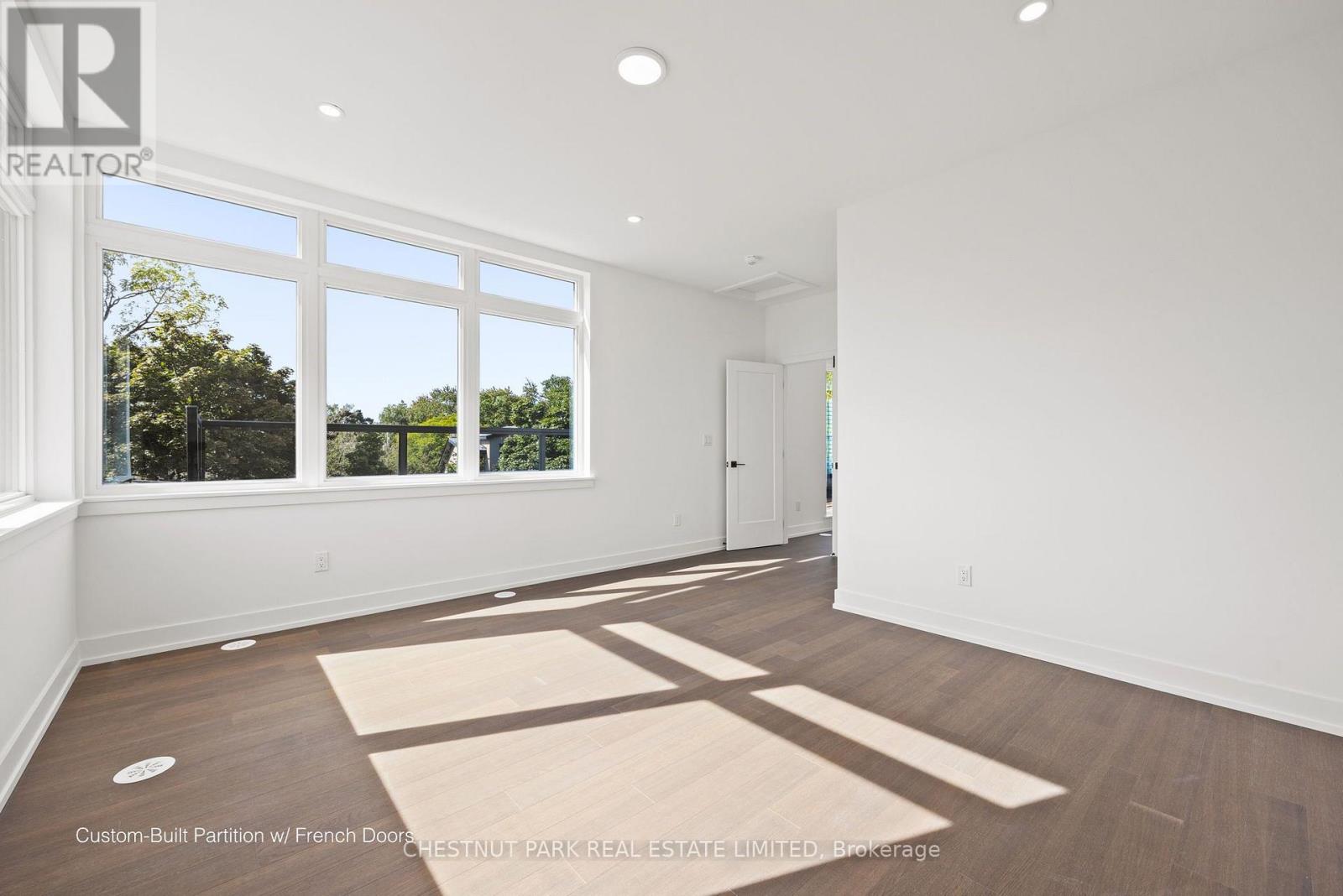 20 Lou Parsons Way — photo 31