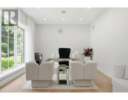 Living room - 1544 Lochlin Trail, Mississauga, ON L5G3V7 Photo 9