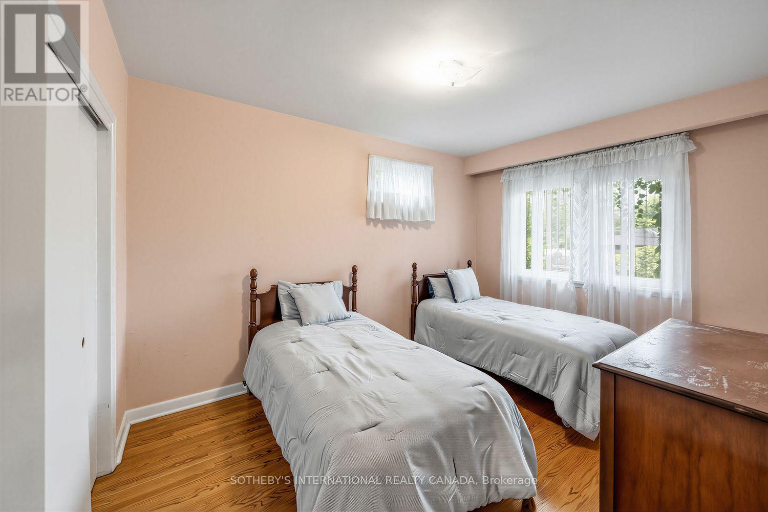 95 Princess Anne Crescent, Toronto, ON photo 25