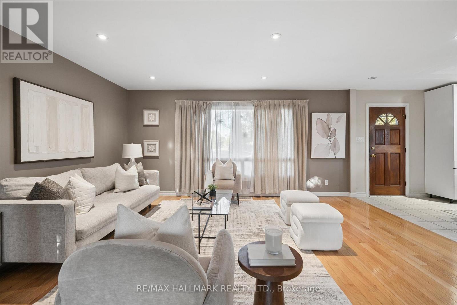28 FINSBURY CRESCENT - 10
