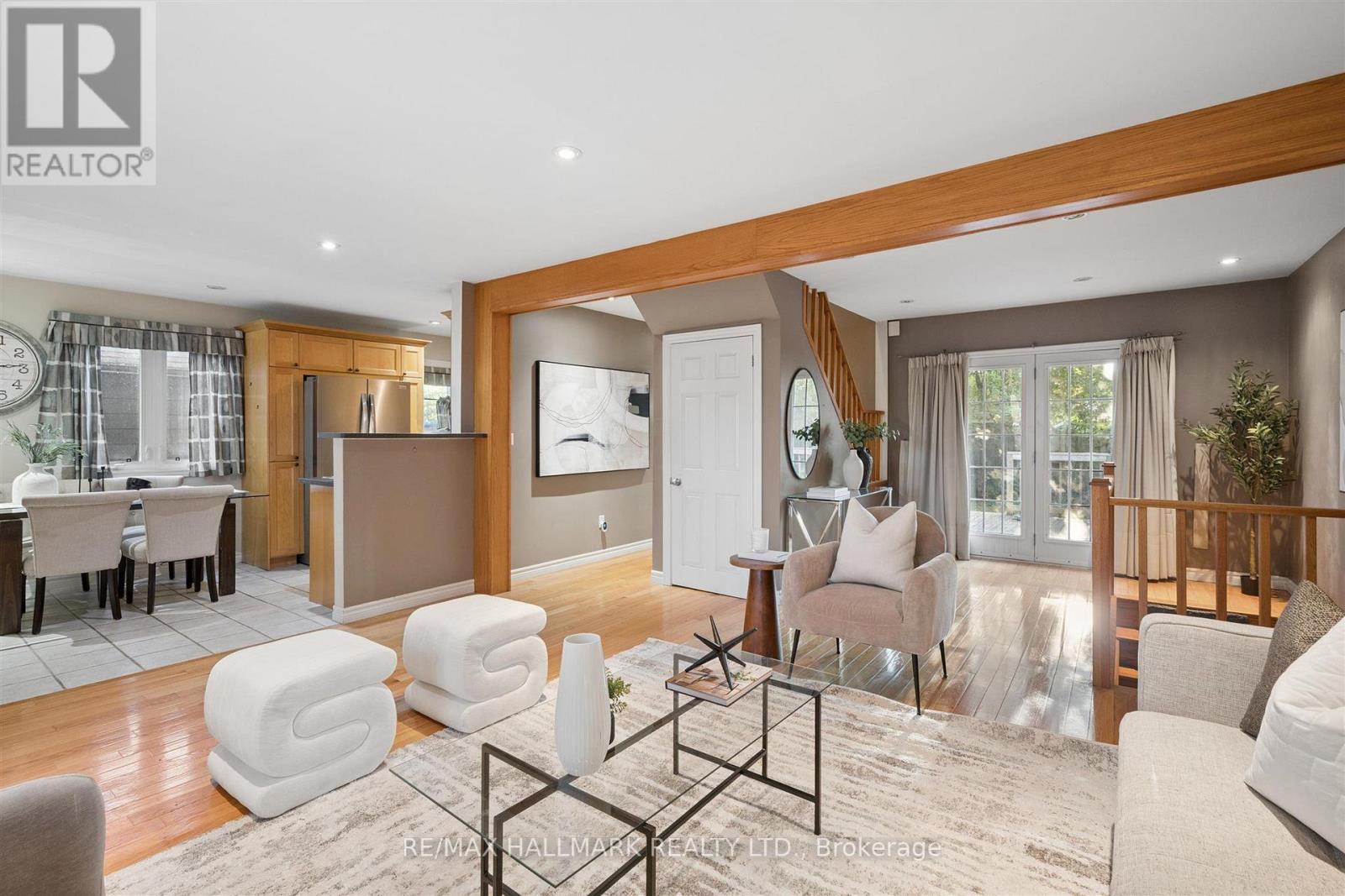28 Finsbury Crescent, Toronto, ON photo 12