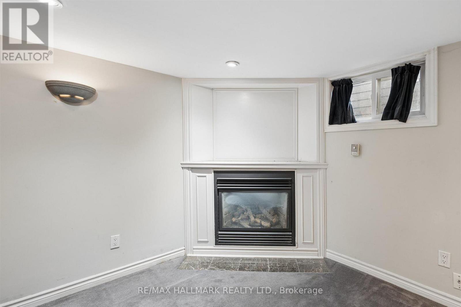 28 FINSBURY CRESCENT - 24