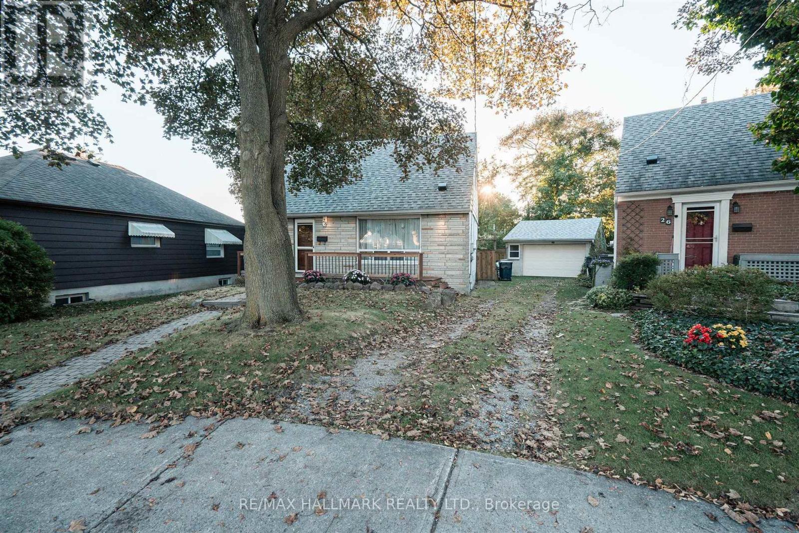 28 FINSBURY CRESCENT - 3
