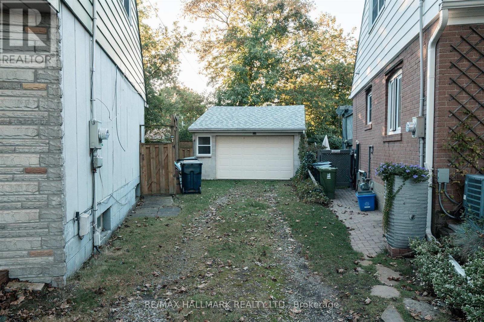 28 Finsbury Crescent, Toronto, ON photo 33