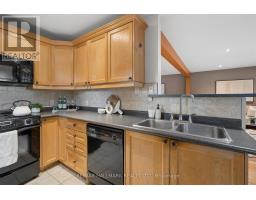 28 Finsbury Crescent, Toronto, ON M8W2H7 Photo 14