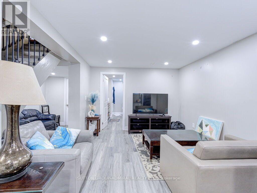 56 Lovilla Boulevard, Toronto, ON photo 19