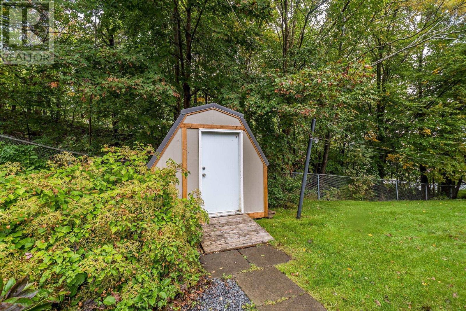 127 Evans Avenue - 39