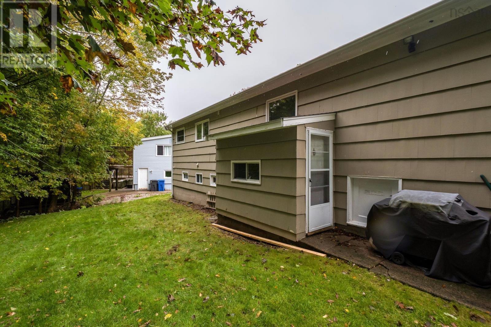 127 Evans Avenue - 38