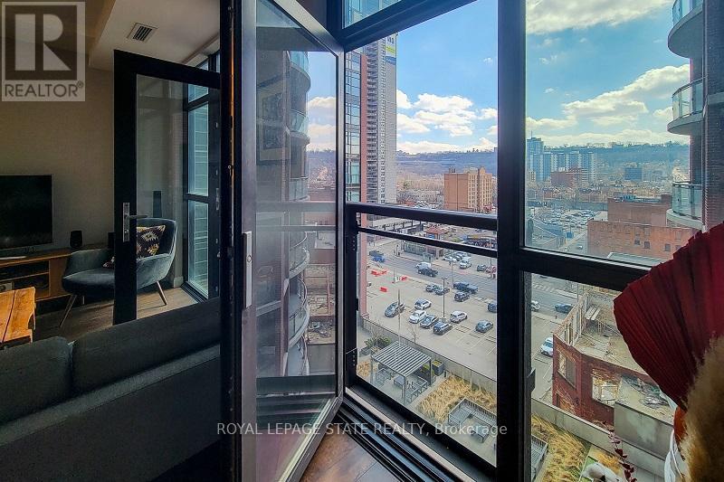 #912 112 KING STREET - 11