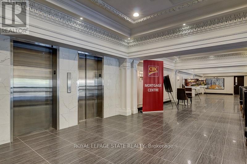 #912 112 KING STREET - 40