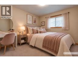 135 Hawkmere View - photo 25