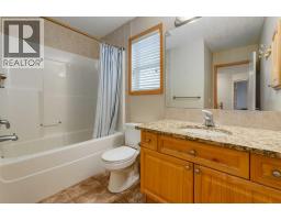 135 Hawkmere View - photo 24